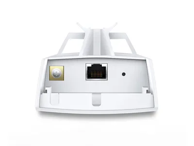TP-Link CPE510 5 GHz 300 Mbps 13 dBi CPE exterior blanco visto por detrás con puerto Ethernet, orificio de montaje y botón
