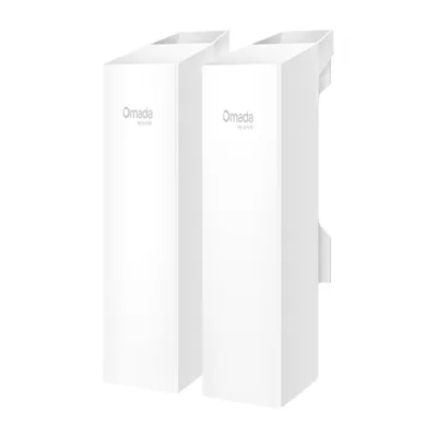 TP-LINK 2.4GHz N300 bridge Wi-Fi interno/esterno, due dispositivi bianchi affiancati con logo Omada e staffa di montaggio