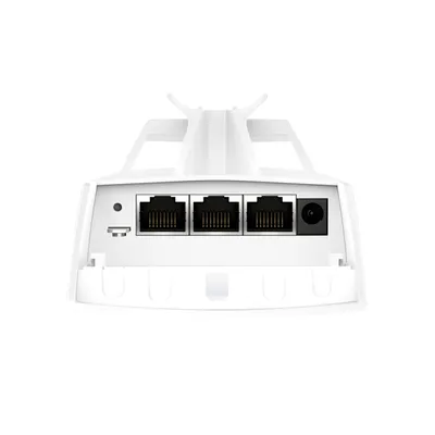 Kit TP-Link EAP215 Bridge, vista trasera del dispositivo puente inalámbrico blanco con puertos Ethernet, entrada de Kit TP-Link EAP215 Bridge, vista trasera del dispositivo puente inalámbrico blanco con puertos Ethernet, entrada de