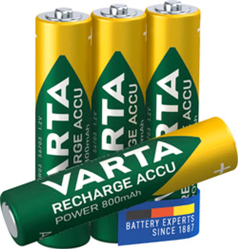 Varta Akku RECHARGE Power AAA HR03 800mAh, quattro batterie ricaricabili gialle e verdi disposte verticalmente con una
